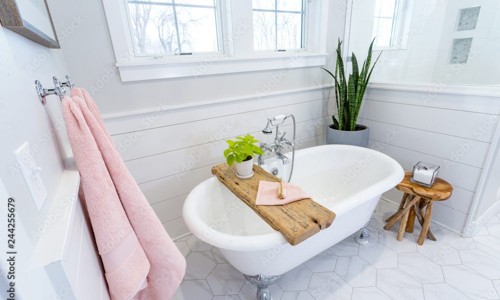 1000_F_244255679_qPrKjwClhYYoOdvmGkAtzlW0L9QXROv8